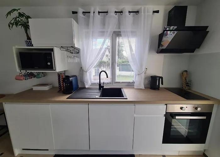 Logement Independant Dans Une Zone Pavillonnaire Au Calme, Situe Entre Disneyland Et Paris