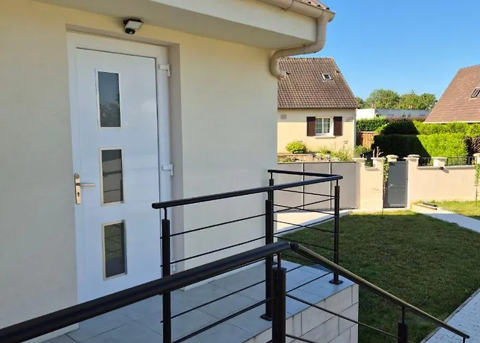 Logement Independant Dans Une Zone Pavillonnaire Au Calme, Situe Entre Disneyland Et Paris