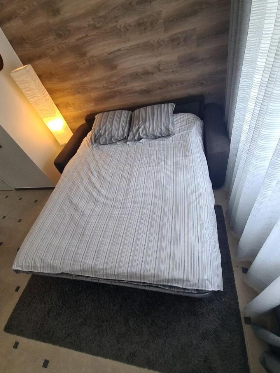 Independant Dans Zone Pavillonnaire Au Calme, Situe Entre Disneyland Et Paris Apartment *